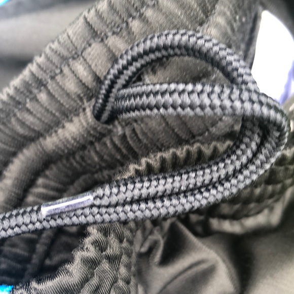 Adidas black warm up pant with blue side stripe,Sz XSmall - Picture 4 of 8